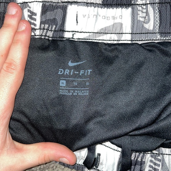Nike Shorts - Picture 3 of 3
